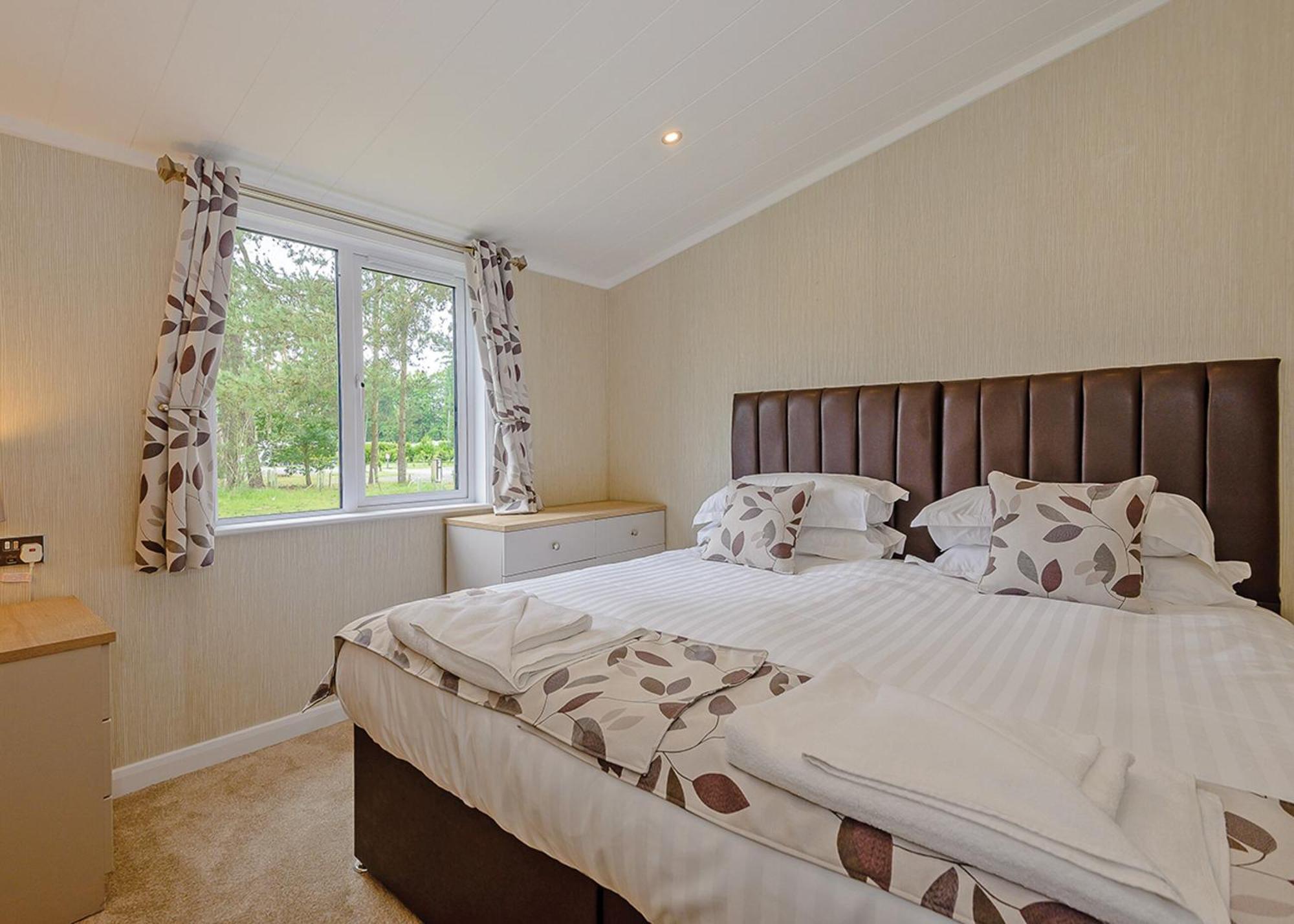 Woodhall Country Park Lodges Woodhall Spa Bagian luar foto