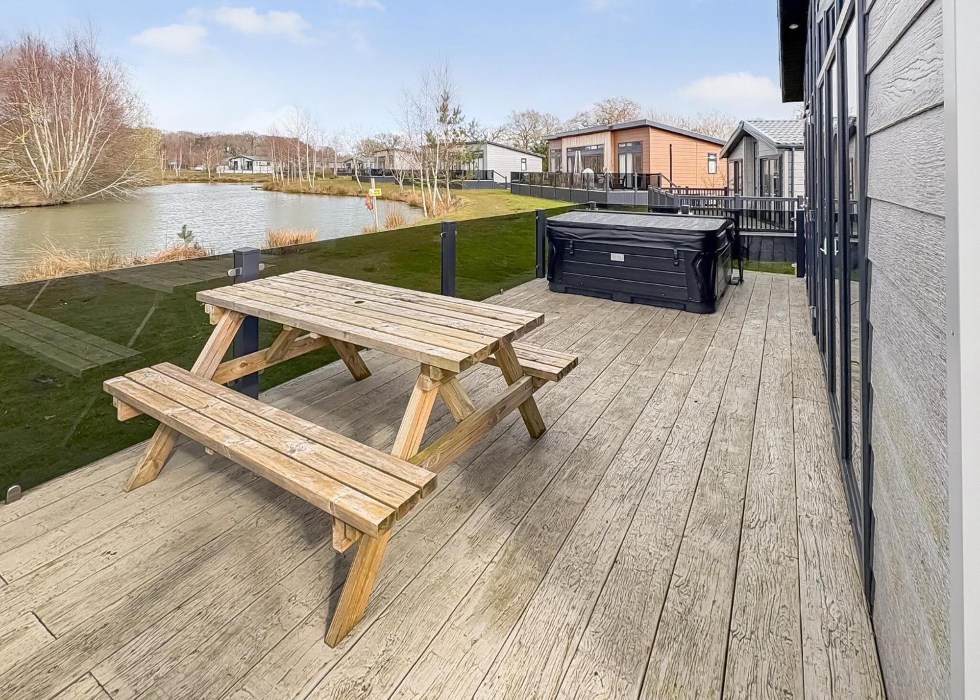 Woodhall Country Park Lodges Woodhall Spa Bagian luar foto